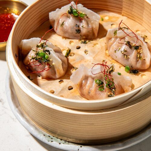 Дим сам с кимчи и растительным мясом